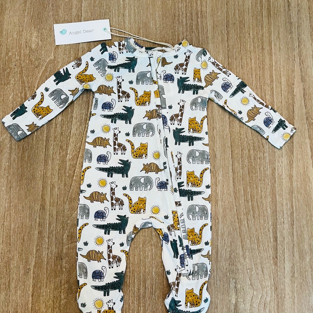 NWT! Angel Dear Bamboo zip pajamas-gender neutral/animals-size 3-6months.